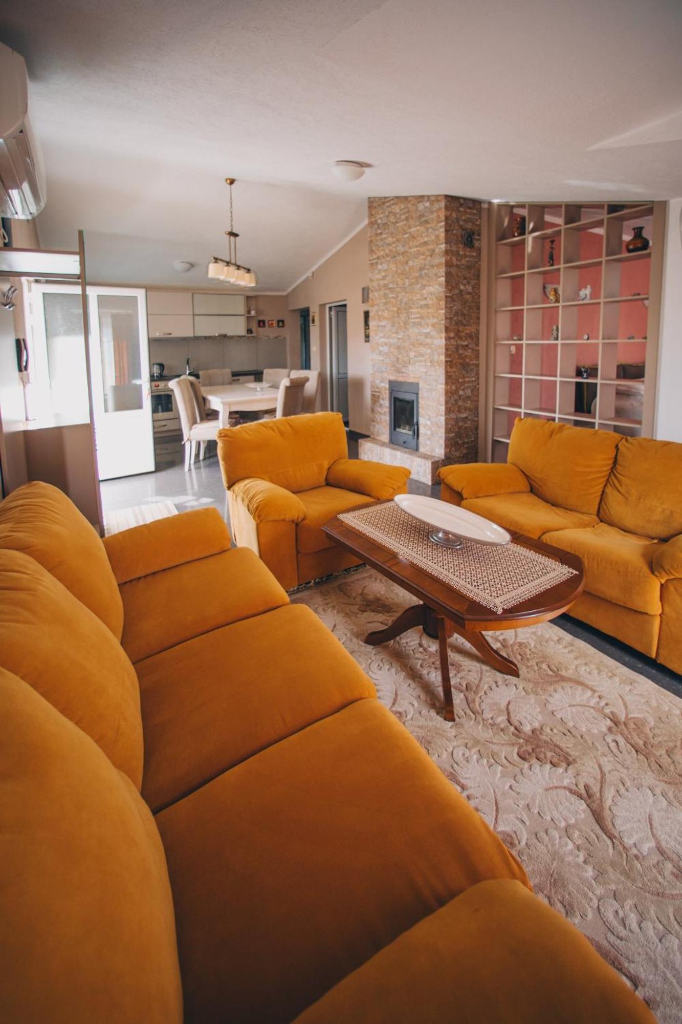 Villa Shu Krimovica ภายนอก รูปภาพ